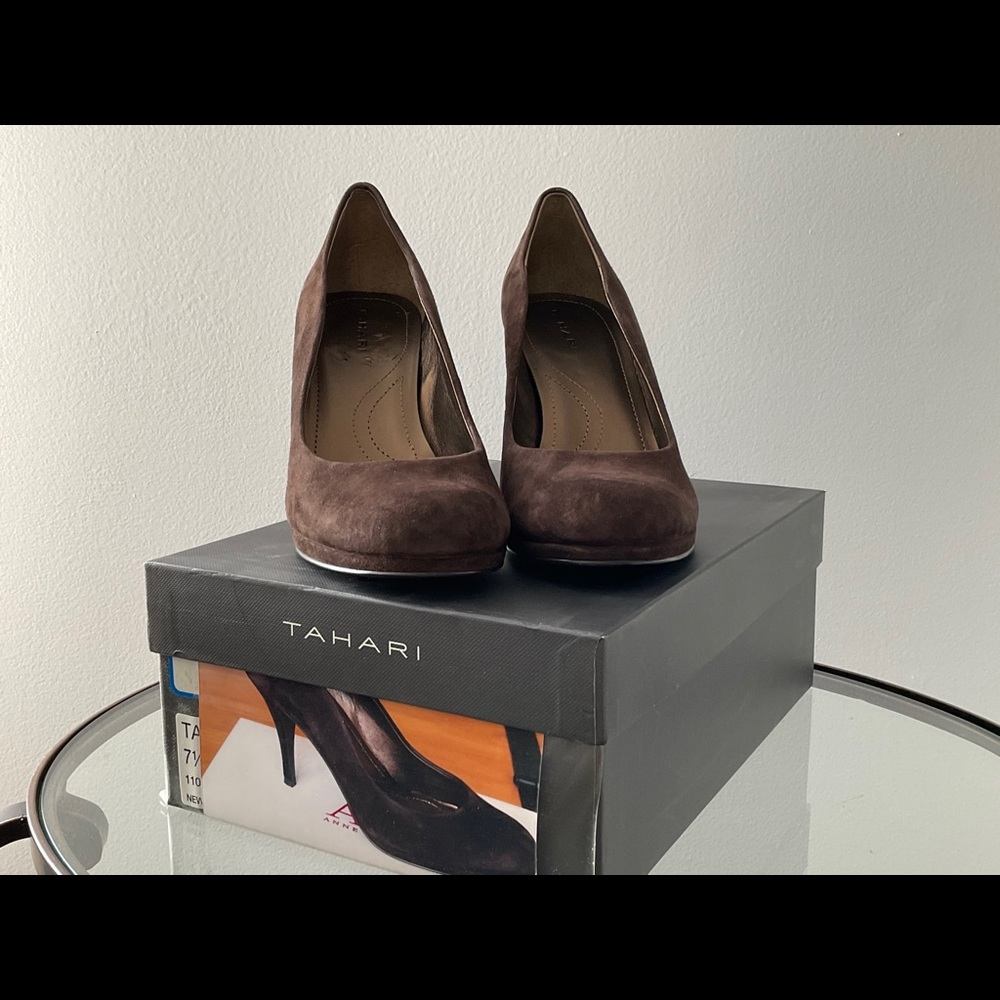 Tahari Colette Suede Pump